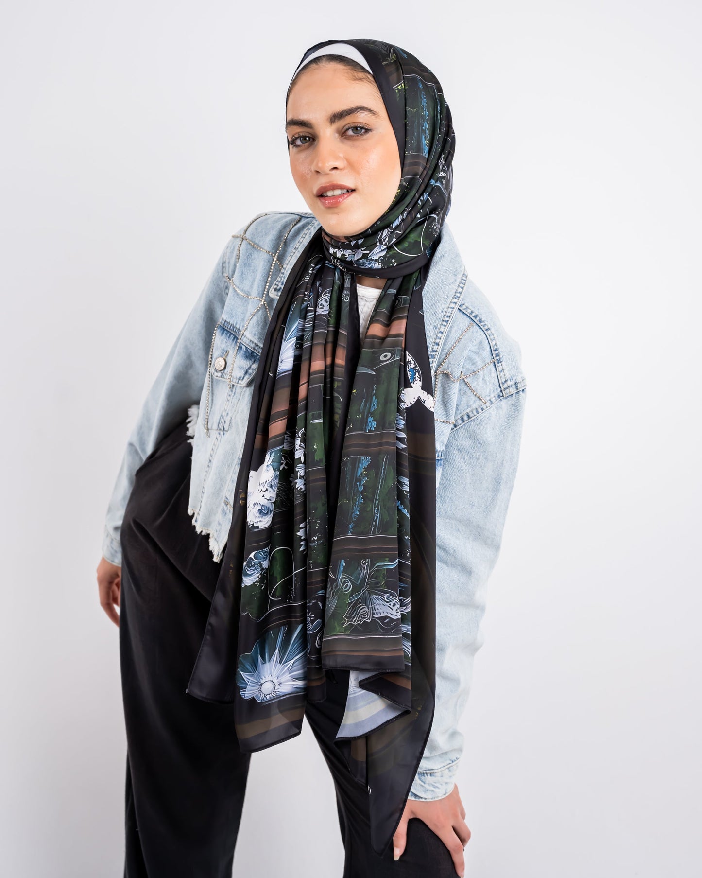 Layali in satin 🖤