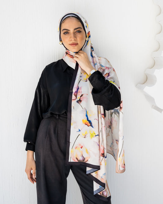 Bloomy canvas in satin